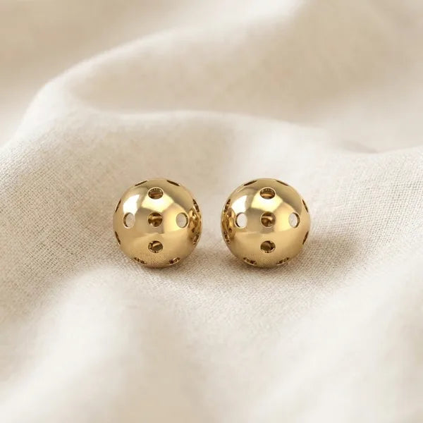 First Serve Studs — yellow gold, view 5