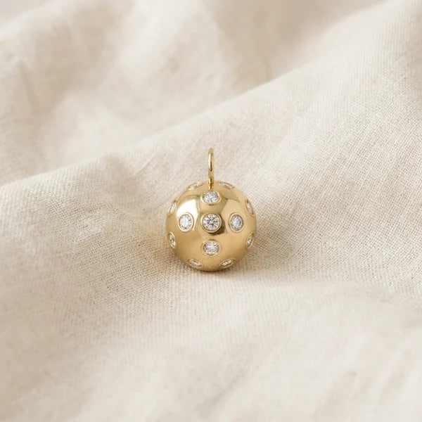 The Dink — yellow gold, view 3