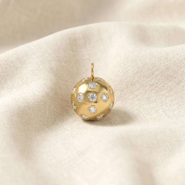 The Rally — yellow gold, view 2