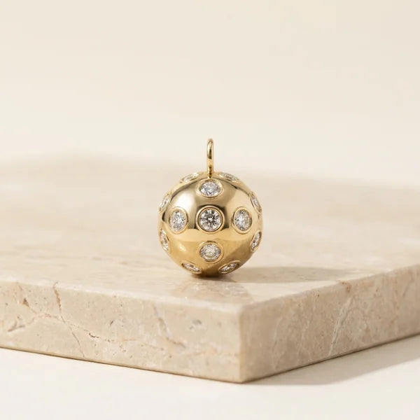 The Ace — yellow gold, view 5
