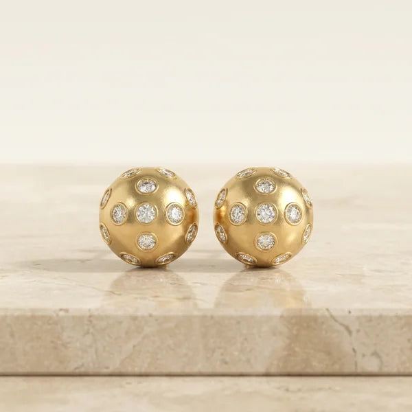 Match Point Studs — yellow gold, view 5